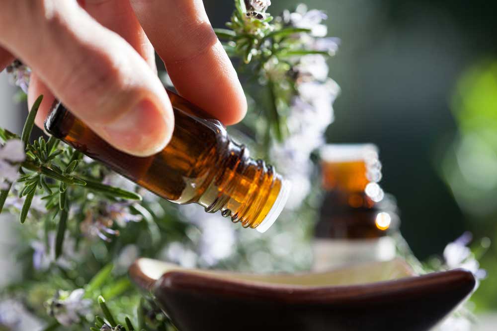 best-essential-oils-for-acne-and-oily-skin
