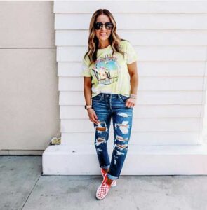 Tomgirl Jeans Vs Mom Jeans; Style, Look And Waist