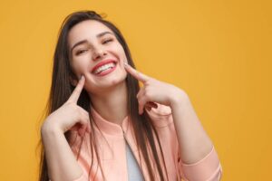 How-to-Feel-More-Confident-About-Your-Smile
