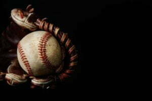 Softball Glove Vs Baseball Glove