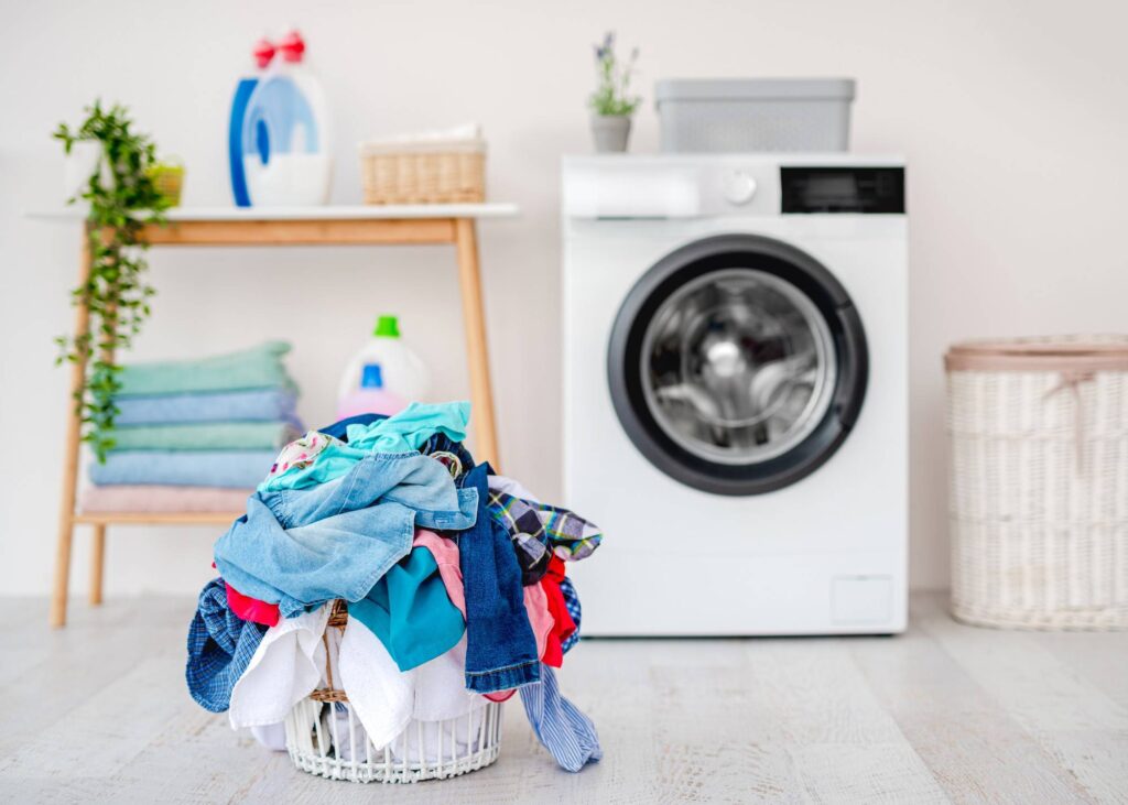Benefits Of Using a Laundromat Over Doing Your Laundry