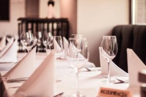 6 Ways to Make Your Restaurants More Appealing For Customers
