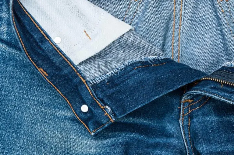 How Much Does A Pair Of Jeans Weigh