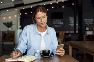 Creating a Beauty Routine That Works With Your Schedule